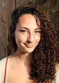 Eva Roffe's Instagram, Twitter & Facebook