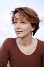 "Léonarde" : une BD de l'autrice Isabelle Bauthian inspirée des légendes  vosgiennes