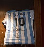Ajax maçlarını johan cruyff arena'da, argentinos ise estadio diego armando maradona'da oynuyor. Diego Maradona Wikipedia