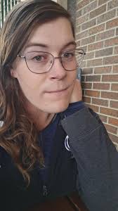 Dün yasal isim değişikliğimi aldım sonunda, işte ilk tam günüm Delilah  olarak 🩵🩷🤍🩷🩵 : r/lgbt