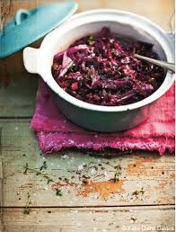 Chou Rouge Cuit Lentement Aux Pommes Et Aux Raisins Secs Pour 6 Personnes Recettes Elle A Table Recette Chou Rouge Cuit Recette Chou Rouge Recette Chou Rouge Cuit