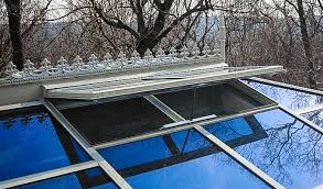 A fan this size will exchange the air in your greenhouse at least once per minute which is recommended for venting small greenhouses. Ventilation Ridge And Eave Vents Solar Innovations