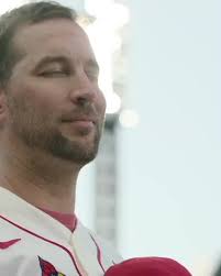Adam Wainwright will be your #ManCrushMonday 💋- video via St. Louis  Cardinals (Twitter)