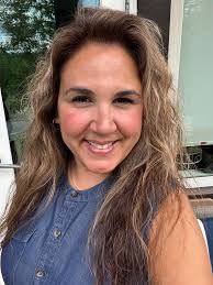 Let's welcome our new members: Welcome new Vegan Beginners! Tell us where  you are from?? Don't forget to get your 100 mouth watering plant-based  recipe cookbook. Check the first comment: Lydia Amelia