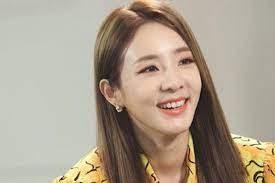 Sandara park's parody hiatus gone hiding i'm way too good at good byes! Sandara Park Talks About Her Youthful Appearance Her First Musical And More Soompi