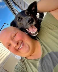 Can anyone make my head straight or looking at my dog? ... also remove the  double chin and tidy my hair? Please and thank you ❤️