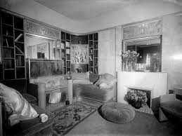 1920's furniture and appliances with prices, descriptions and images. Vintage Photos Show What Furniture Looked Like 100 Years Ago