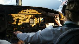 While a senior captain has the potential to earn $97,760 their eighth year to $104,920 in their twelfth year. First Officer Aviation Wikipedia