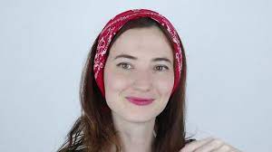3 Cara Untuk Memakai Bandana Wikihow