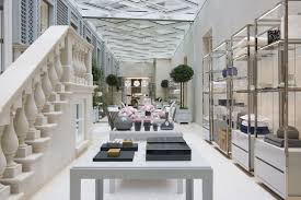 За окном красок достаточно, а добавить их в дом поможем мы! Christian Dior Home Collection Is Now Available Dior Home Line