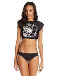 Roxy Women S Optic Nature Pop Surf Short Sleeve Cropped Rash Guard Roxy Women Clothes Cute Swimsuits