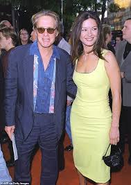 The haunting (1999) rotten tomatoes® 17%. Catherine Zeta Jones 51 Reveals The Bond She Has With Husband Michael Douglas Aktuelle Boulevard Nachrichten Und Fotogalerien Zu Stars Sternchen