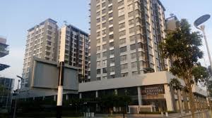 Fully furnished/semi furnished home near lrt & pet friendly. Serviced Residence For Sale In Paramount Utropolis Glenmarie By Angelinelausb Propsocial