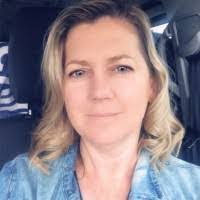 Sherri Knowles's Instagram, Twitter & Facebook