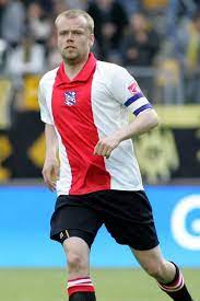 De amsterdammers lijken de huidige opstelling ook wat onwennig te vinden. Heerenveen Zet Streep Door Ajax Shirts Nederlands Voetbal Ad Nl