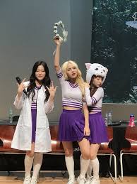 Jinsoul Pics On Twitter Kpop Girls Korean Girl Groups Kpop Girl Groups