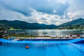 Pentru aceasta vara 2020, se are in vedere o pista de biciclete, astfel ca urcarea sa se faca cu telescaunul, iar conoraraea pe cazare cu piscina. Hotel Restaurant Spa Fisherman S Colibita