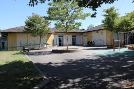 Votre métier, produits, identité ou actualité. Comite Pour Nos Gosses Cpng Saint Priest