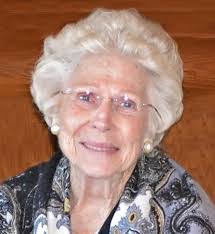 Lola Poole's Instagram, Twitter & Facebook