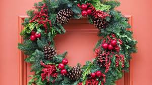 You can make bowknots and pendants using satin to beautifully decorate the christmas tree for the new year, give preference to the colours that see a few more ideas on how to decorate a christmas tree correctly and beautifully in the year of the ox Putting Up Christmas Decorations Outside Can Make You More Social Huffpost Canada Life