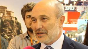 El reportero gráfico josé luis cabezas tenía 35 años cuando lo secuestraron, golpearon y asesinaron arrodillado y con las manos esposadas a sus espaldas en la madrugada del 25 de enero de 1997. Jose Luis Cabezas Archivos Lanza Digital Lanza Digital