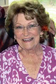 Dixie Crow's Instagram, Twitter & Facebook