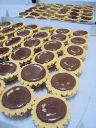 Resep kue tart coklat lembut cara membuat kue ultah sederhana cantik dan lembut bisa kita buat sendiri dengan mudah di rumah. Duniaku Chocolate Cheese Tart Tar Cokelat Hidangan Penutup