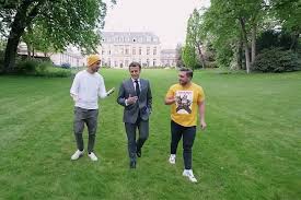 Défilé du 14 juillet : Des Millions De Vues Et Des Critiques Le Coup Mediatique De Macron Avec Mcfly Et Carlito