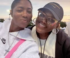 Coach Morgan (@coachlisamorgan) • Instagram photos and videos