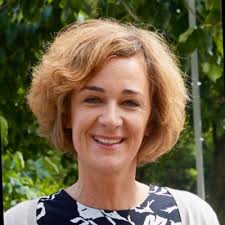 Ich freue mich sehr über mein Debüt, das vor 3 Tagen im hochroth Verlag  erschienen ist!