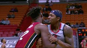 My leg got twisted up a little bit. Jimmy Butler Bradley Beal Laugh After Refusing To Let Go Of The Ball Youtube