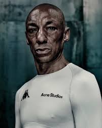 thegamestyle: A lenda do triphop Adrian Nicholas M. Thaws, mais conhecido  como @trickyofficial, estrela a campanha que apresenta a colaboração  inédita entre @kappa e @acnestudios. A união oferta uma seleção de camisas