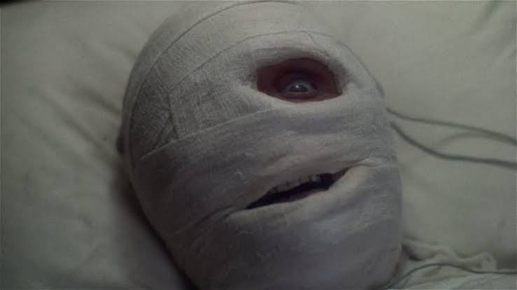 Dead & Buried (1981) - Movie Review : Alternate Ending