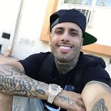 Entra en esta web y conoce en qué lugar reside actualmente este.¿te gustaría conocer dónde vive nicky jam y algunas características de su vida? 57 Ideas De Nicky Jam Reggaeton Cantantes Nicki Jam