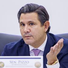 Jason Pizzo says he's running for Governor with no party affiliation, plans  to spend $25M