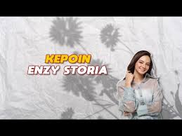 Enzy storia adalah gadis cantik yang memiliki darah campuran antara aceh dan polandia. Download Profil Enzy Storia Host Tonight Show Yang Awali Karier Sebagai Model Pada 2009 Daily Movies Hub