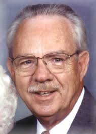 Howard Munn's Instagram, Twitter & Facebook