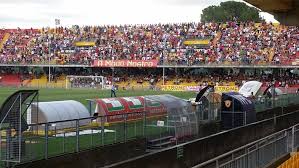 Benevento calcio have been awarded a corner by simone sozza. Curva Sud Lo Stadio E Un Bene Che Appartiene A Tutti Noi Beneventani E Deve Essere Garantito Al Benevento Calcio Tv7 Benevento