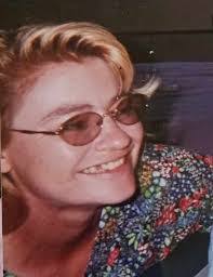 Donna Lanigan's Instagram, Twitter & Facebook