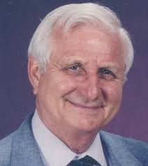 Dexter Elliott's Instagram, Twitter & Facebook