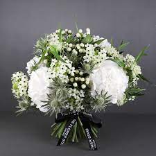 About 54% of these are decorative flowers & wreaths, 1% are wedding decorations & gifts. Stellar Designer White Hydrangea Bouquet Same Day Delivery Flowers