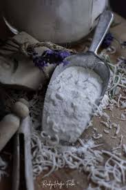 When you're done mixing, just cut a hole in the corner of both bags and pour the detergent into a big jar or container for storage. Bbs0m8fmh5733m