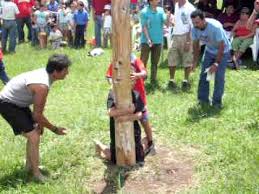 Palo Encebado Juegos Tradicionales Tres Rios Costa Rica Parte 1 Youtube