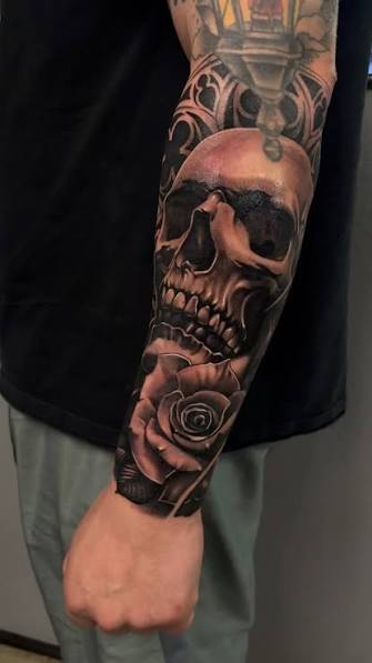 Skull And Roses Tattoos • 700+ reels on Instagram