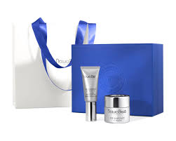 Shop hier de producten van natura bisse experience the difference natura bissé onderscheidt zich sinds de oprichting in 1979 door innovatie en. Regalos De Belleza Para Navidad