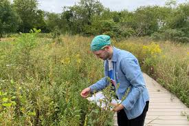 Porno gratuit pour seniors she looked like the girl in her