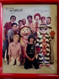 Birdie The Early Bird Cartoon Pictured Are The Cast Crew And Creatives During A Break In A Photo Session For Mcdonald S Fun Times Magazine 1988 Wit Ronald Mcdonald Mickey Mouse Mcdonalds
