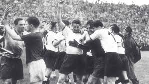 On may 25, 1954, capa stepped on a landmine while on. Coupe Du Monde 1954 La Rfa Ecoeure La Hongrie Sport 365