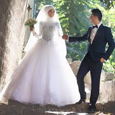 Temukan kalender islam 2021 yang paling akurat dengan nama bulan islami di islamicfinder. 2016 Ballkleid Braut Kleider High Neck Langarm Muslim Brautkleider Islamischen Hijab Brautkleider Hijab Wedding Gowns Wedding Gowns2016 Ball Gowns Aliexpress