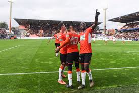 Retrouvez toute l'actualité, le calendrier et les résultats des équipes, ainsi que toute la vie du club. Psg Draws Ligue 2 Team In Coupe De France Round Of 32 Psg Talk